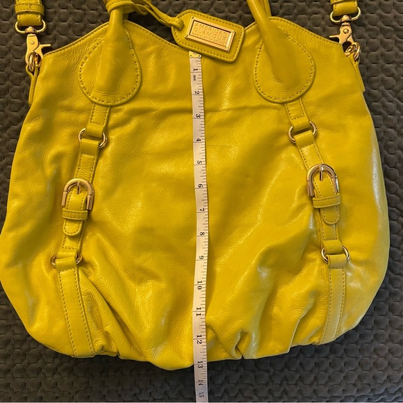 Used only once!  Gorgeous Badgley Mischka American Glamour yellow leather bag - Picture 12 of 13